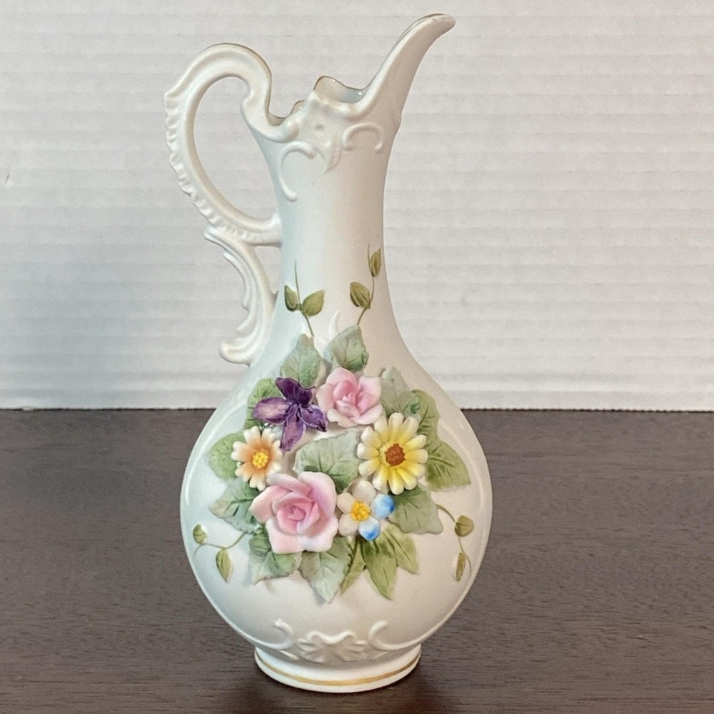 Vtg Lefton China Hand-Painted 3-D Flower Bud Vase Japan Floral Pitcher 6 3/8"